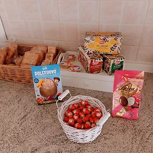 https://carries-home-roma.it-romehotels.com