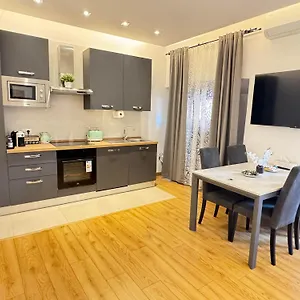 https://sweet-house-via-dei-gracchi.it-romehotels.com